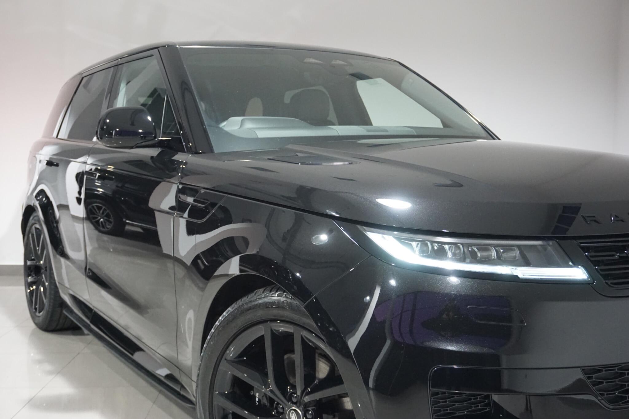 Land Rover Range Rover Sport 3.0 D300 MHEV Dynamic SE SUV 5dr Diesel Auto 4WD Euro 6 (s/s) (300 ps)